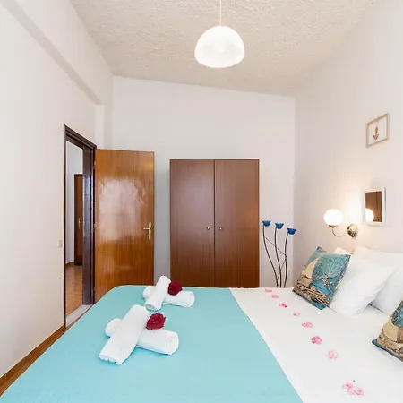 Gennadi Sun Apartments 300M From The Beach Buitenkant foto