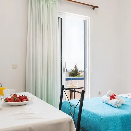 Gennadi Sun Apartments 300M From The Beach Buitenkant foto