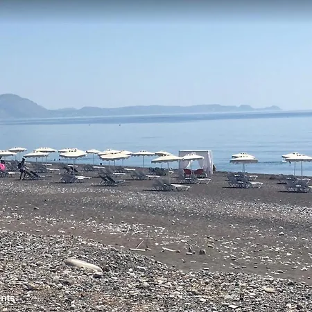 Gennadi Sun Apartments 300M From The Beach Buitenkant foto
