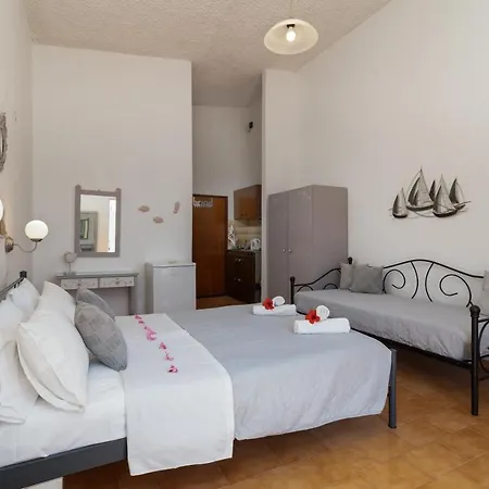 Gennadi Sun Apartments 300M From The Beach Buitenkant foto