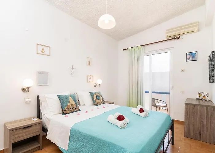 Gennadi Sun Apartments 300M From The Beach